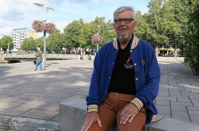 17 Silakkamarkkinat Raumalla - lehtijuttuja Lions Club Rauma Reimari juhlii viikonloppuna työn merkeissä RAUMALAINEN 13.9.
