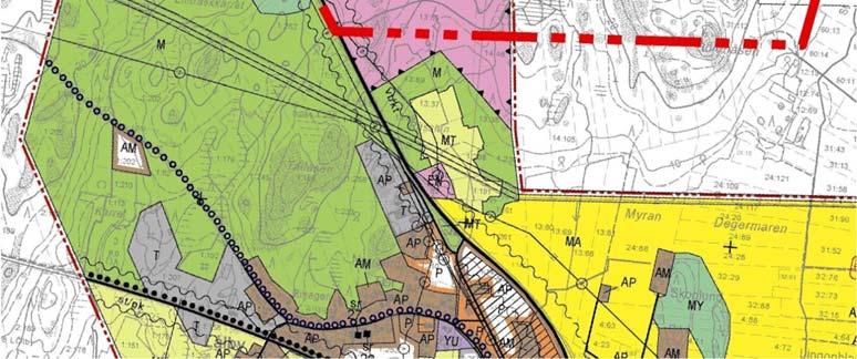 Hankealueen lähiympäristö on osoitettu maa- ja metsätalousvaltaiseksi alueeksi (M), sekä YVA-lain mukaiseksi lentotuhkan säilytysalueeksi (EJ-2).