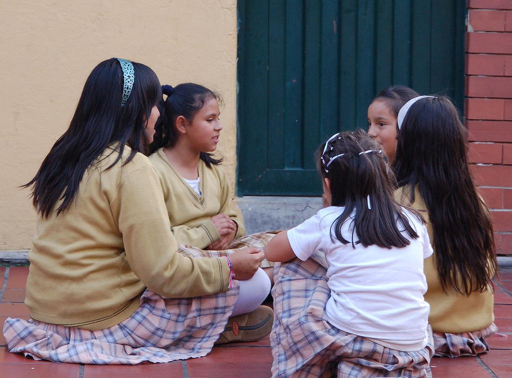 KOLUMBIA Jardín de la Niña María - turvallinen kasvuympäristö tytöille Jardín de la Niña María (JNM) on kolumbialainen säätiö, joka ylläpitää lastenkotia tytöille maan pääkaupungissa Bogotássa.