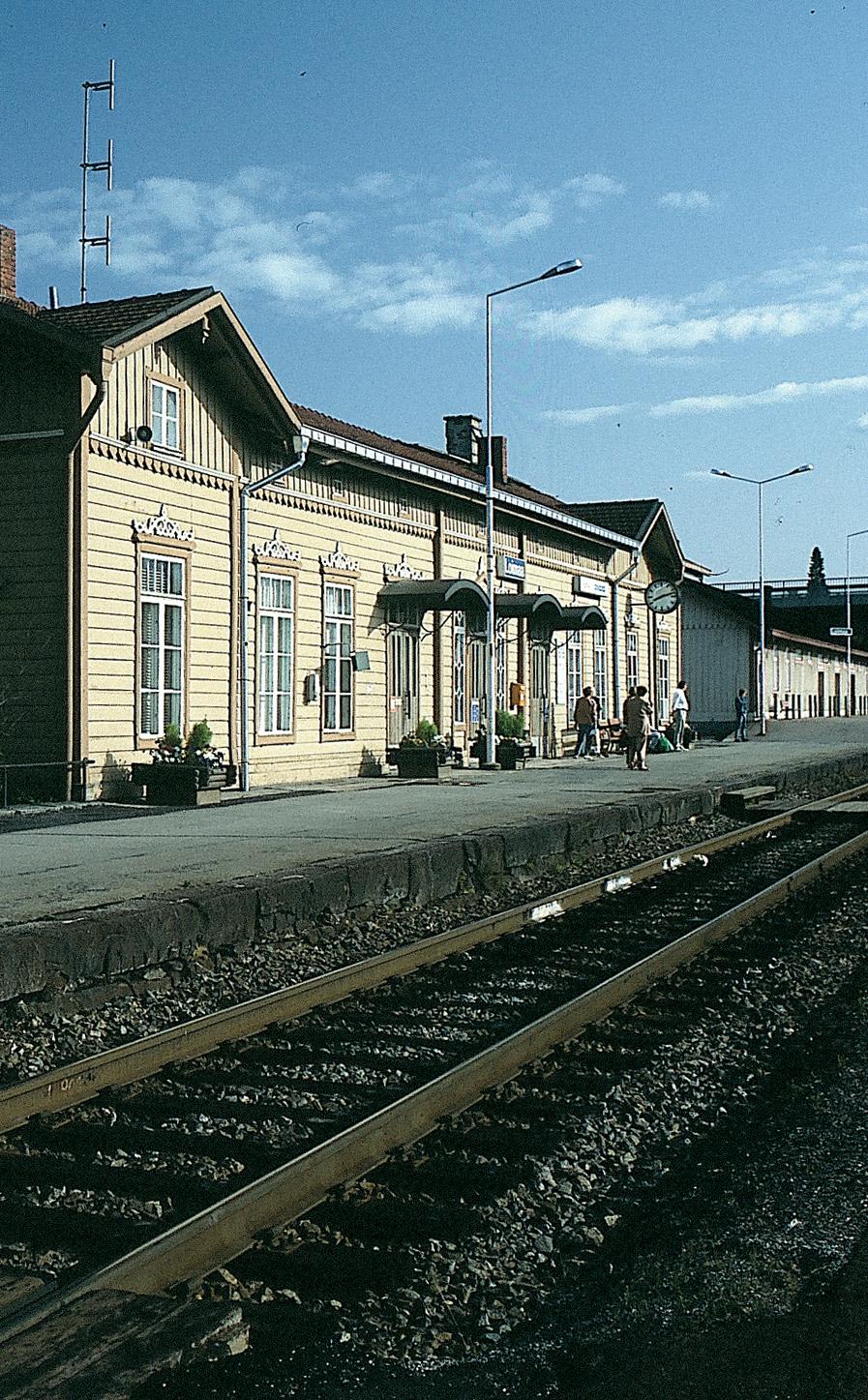 Tämä osallistumis- ja arviointisuunnitelma koskee Loimaan seudun maakuntakaavaa. Alueen seitsemän kuntaa ovat Aura, Koski TL, Loimaa (ent. Alastaro, Mellilä), Marttila, Oripää, Pöytyä (ent.