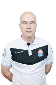 FC Haka junioreiden varapuheenjohtaja Marko Vahokselle (marko@vahos.fi / 050-5111538), hallituksen jäsen Tommi Niemiselle (tommi.nieminen@mtcflextek.