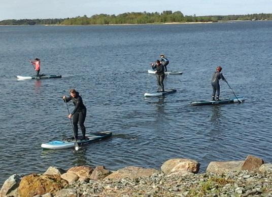 Hinta: 13 euroa (lapsi 100 120 cm), 18 euroa (lapsi yli 120 cm, alle 18 vuotta) ja aikuinen 20 euroa. Maksu laskutetaan. Ilmoittautuminen: Viimeistään 21.6. Vähintään 10 osallistujaa.