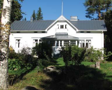 Noin vuonna 1910 rakennus on purettu Tampereen keskustasta ja siirretty nykyiselle paikalleen.