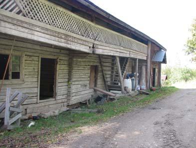 Nykyinen päärakennus, joka rakennettiin palaneen