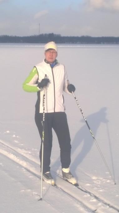 Lisäksi aktiivista kuntosaliharjoittelua ja monipuolista hyötyliikuntaa.