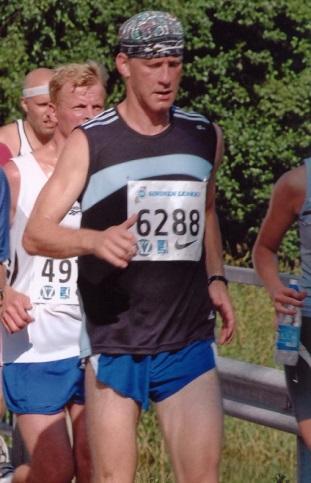 Parhaana meriittinä Veteraanien MM-kisojen kaksi pronssimitalia kävelyn joukkuekilpailussa sarjassa M45 vuodelta 2009.