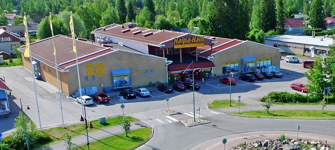 31 Halpa-Hallin toimintaperiaatteena on myydä tuotteensa jatkuvasti yleistä hintatasoa halvemmalla. Tätä toimintaperiaatetta on toteutettu jo lähes viidenkymmenen vuoden ajan.