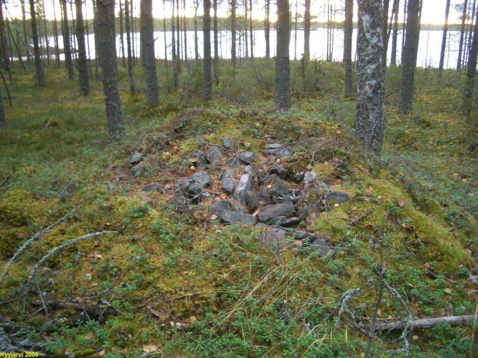 8 Rannan puoleinen kiviraunio.