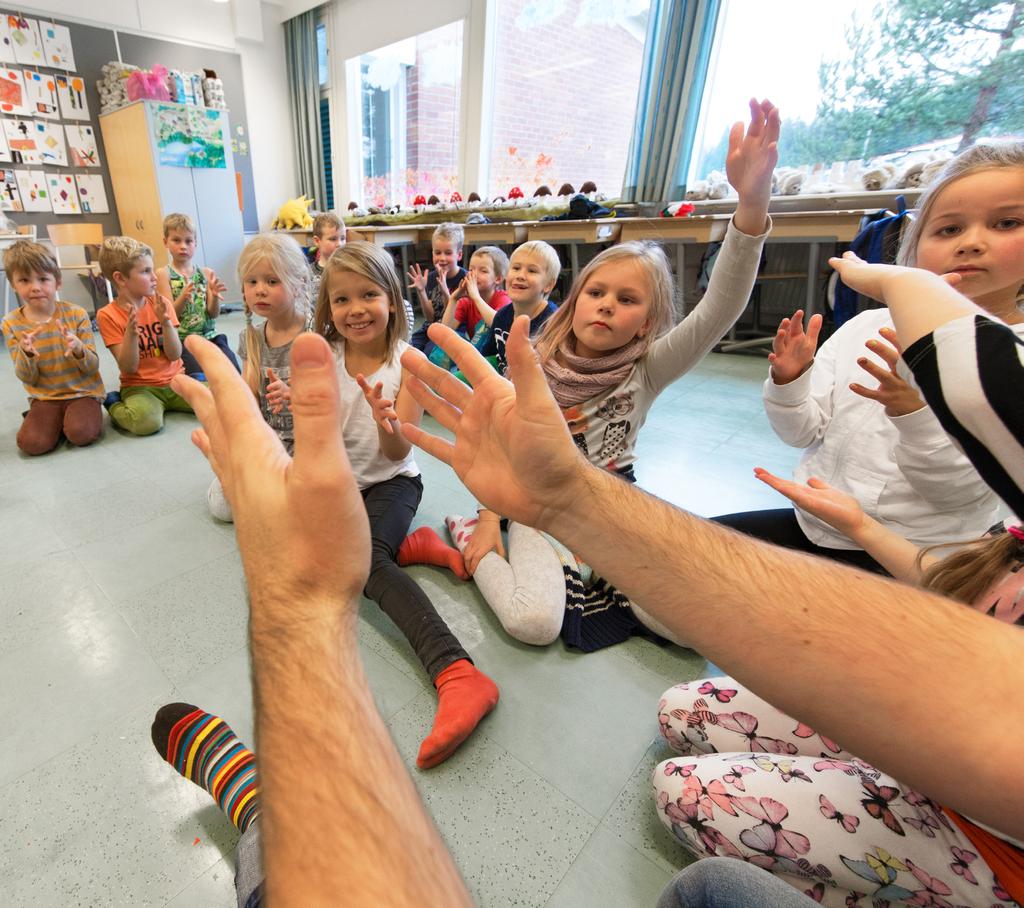 POLICY BRIEF 2/2017 Comprehensive school: Finland s largest cultural center Eeva Anttila, Liisa Jaakonaho, Marja-Leena Juntunen, Mari Martin, Hanna M.