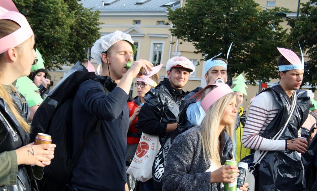 ainejärjestö. Pointer ry ja ainejärjestöt järjestivät yhteistyössä mm. tapahtumat Kastajaiset 2016 ja Akateeminen wappu 2016. Aurinkoisia tunnelmia Kastajaisista.