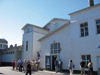 2003) muistoateljee Josef Stenbäck ja Killinkoski, pysyvä arkkitehtuurinen näyttely Stenbäckin rakennuspiirustuksineen VPK:n Wanhan palokaluston näyttely Kylämuseo Killin parturi-kampaamo Nostalgiset