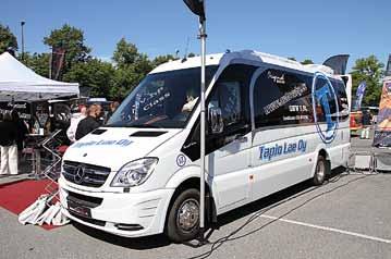 fi ja Jari Mäki esitteli Helsingissä uuden 22-25-paikkaisen Citylinekaupunkibussin.