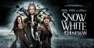 Lumikki ja metsästäjä Lumikki (Kristen Stewart) ja metsästäjä (Chris Hemsworth) on sadusta tehty elokuva, joka on tarkoitettu nuorille/aikuisille.