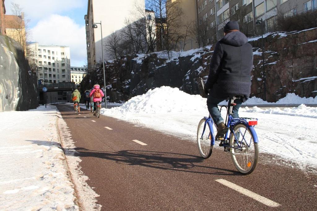 Tulokset Harjaaminen keskeistä laadukkaan pyöräilyä edistävän talvihoidon saavuttamisessa Liukkaudentorjuntaaineena liuossuolan käyttöä vaihtoehtoisiin