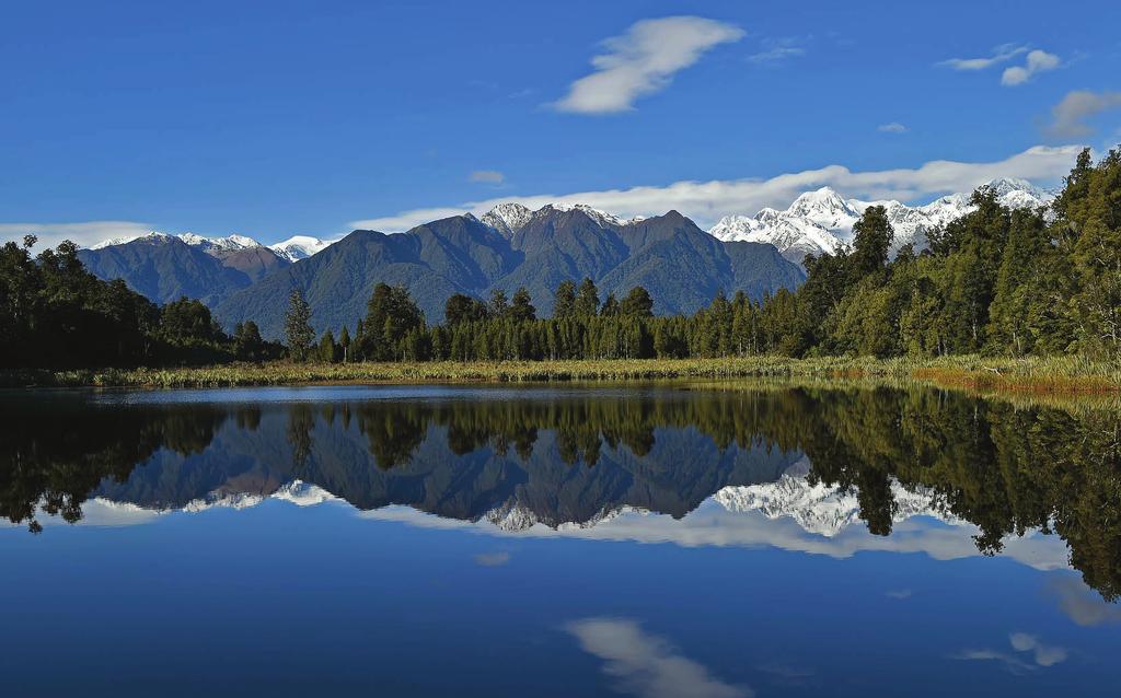 To 11.1.2018 Queenstown (A) Queenstown on leppoisa ja nuorekas pikkukaupunki Wakatipu-järven rannalla Etelän Alppien jylhissä maisemissa.