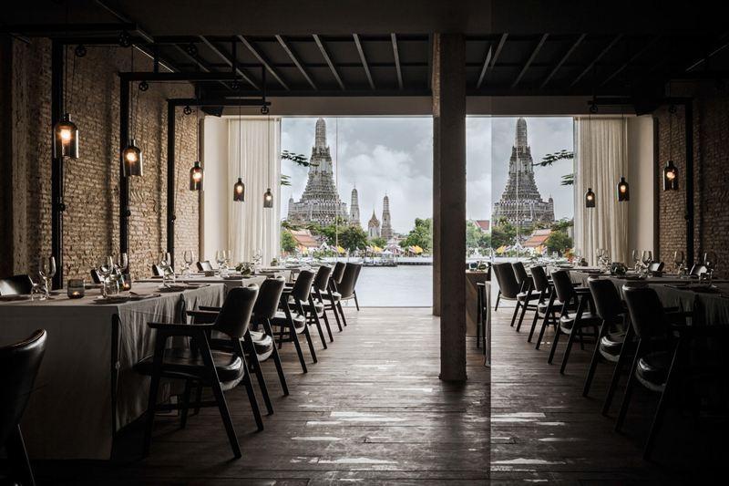 Saneh Jaan perinteinen thaimaalainen fine dining -ravintola nykyaikaisin maustein Saneh Jaan on tunnettu modernista thaimaalaisesta fine dining -ruoasta.