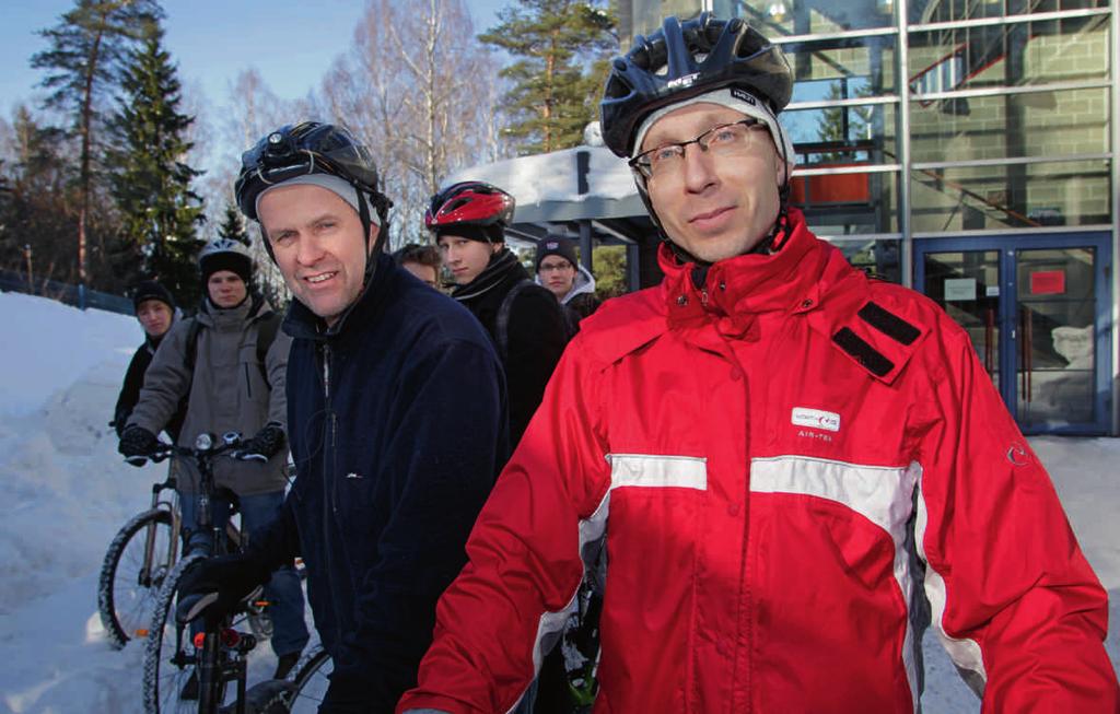 www.lansimetro.fi Länsimetro kevät 2011 5 Pyöräreitit muuttuneet työmaiden tuntumassa Länsimetron työmaa-alueet ovat tuoneet muutoksia kevyen liikenteen väyliin.