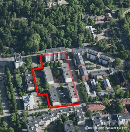 sijaitsevan korttelin 6 tontit 1, 2 ja 42. Alueen pinta-ala on 8132 m2 ja sillä on yhteensä viisi 1970-luvulla valmistunutta 4-8- kerroksista asuinkerrostaloa.