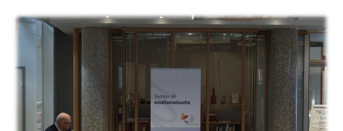 Paneelikeskustelussa kirjan