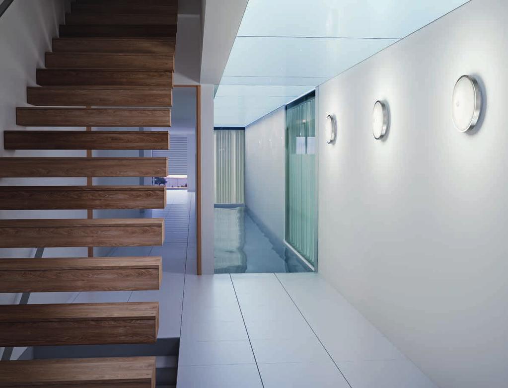 Essentials Seinä- ja kattovalaisimet Essentials Seinä- ja kattovalaisimet POSIVO LED Tasaisen valaistuksen luova yleisvalo Tasainen valo luo tilaan miellyttävän tunnelman Integroitu liike- ja