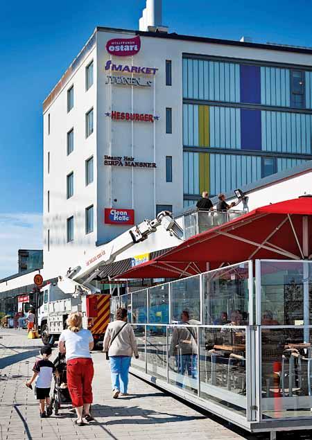 Toimenpiteet Täydennysrakentamisen edistäminen Täydennysrakentaminen on monesta syystä tärkeää myös esikaupunkien toiminnallisuuden ja ympäristön elävöittämisen kannalta.