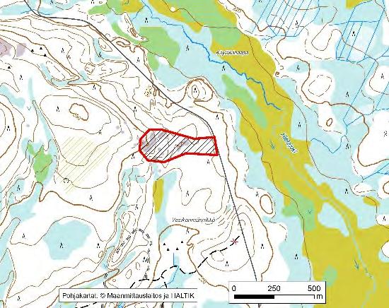 X=7480052, Y=518758 Asu/rakenne: Liuskeinen, pienoispoimuttunut Korkeus: Z alin 220 m, Z ylin 240 m Maanomistus: Metsähallitus Mitat/pinta-ala: 500 m x 150 m/n.