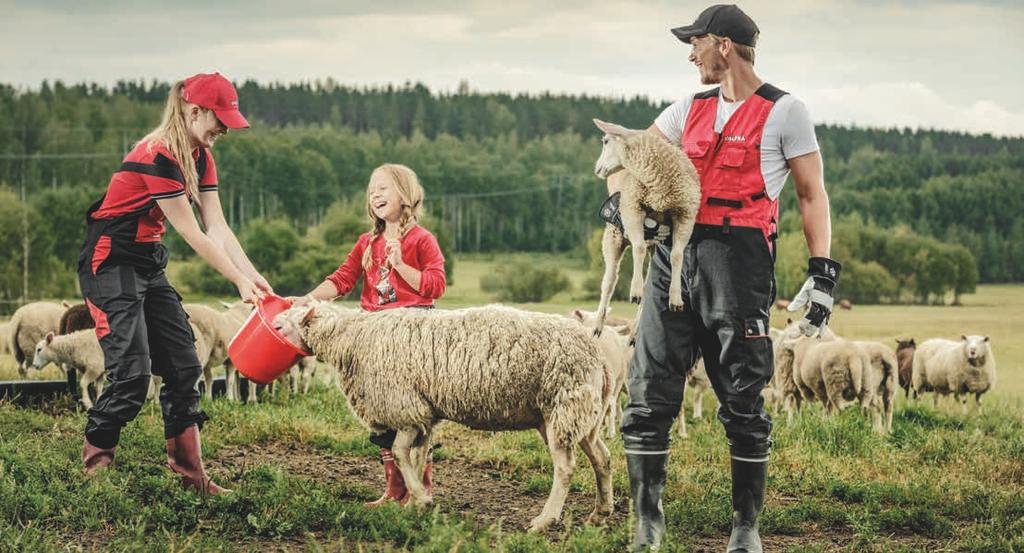 32 WORKWEAR WORKWEAR 33 WORKWEAR Vaikka työvaatteen tärkein tehtävä onkin auttaa, suojata ja tuoda mukavuutta työhösi, ei varmaan haittaa että se myös näyttää hyvältä?