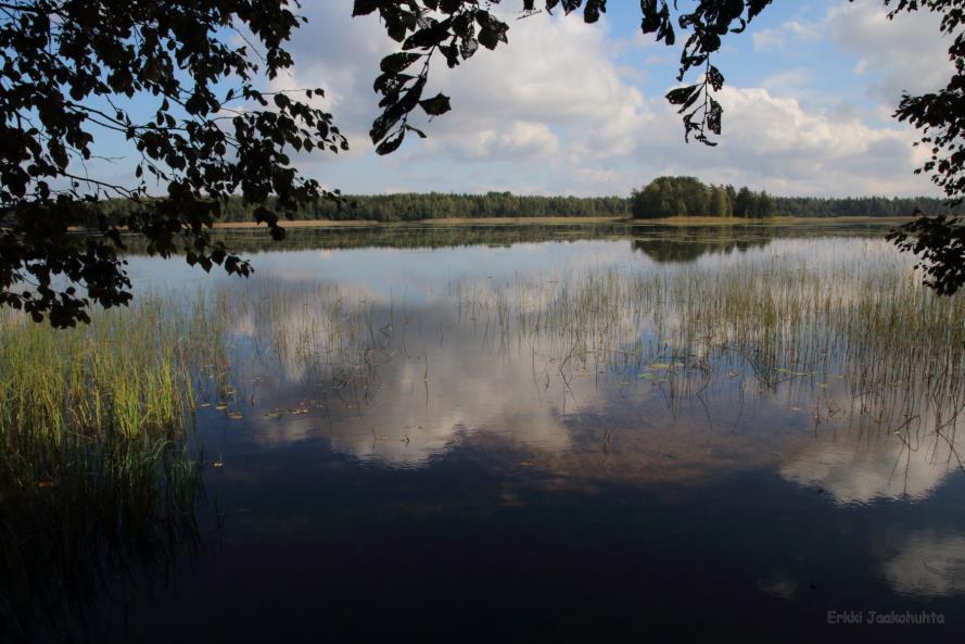 Joukko alueen ihmisiä ja yhdistyksiä kokoontui yhteen, päätti yhdistää voimansa ja hoitaa talkoovoimin Koskeljärven retkeilyrakenteitten korjauksen ja hoidon.