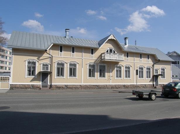 Seurakunnan nuortentalo, Hallikatu12, Seminaarinkatu 8, tontti 129 1920-luvulla rakennettu Ilmari