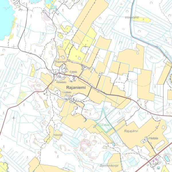 sijoittelu on pysynyt ennallaan. Rakennuskantaan mahtuu niin harmaita riihiä luuvineen kuin alun perin vieraita varten rakennettu, keskeissalipohjakaavainen asuinrakennuskin.