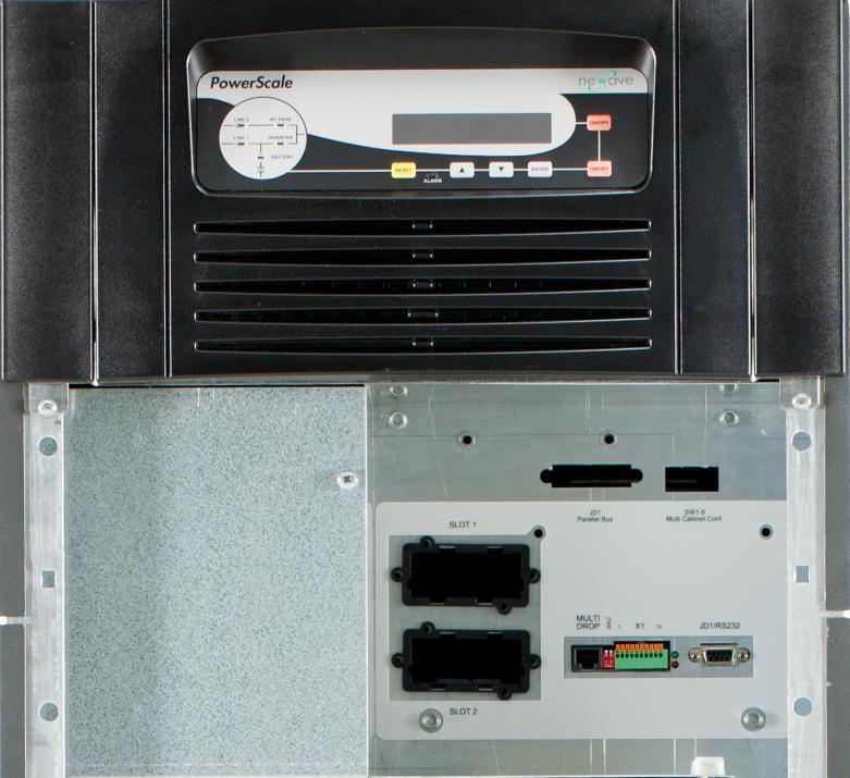 useista rinnan kytketyistä UPS-kaapeista täydet järjestelmätiedot Multidrop-yhteyttä käyttäen.