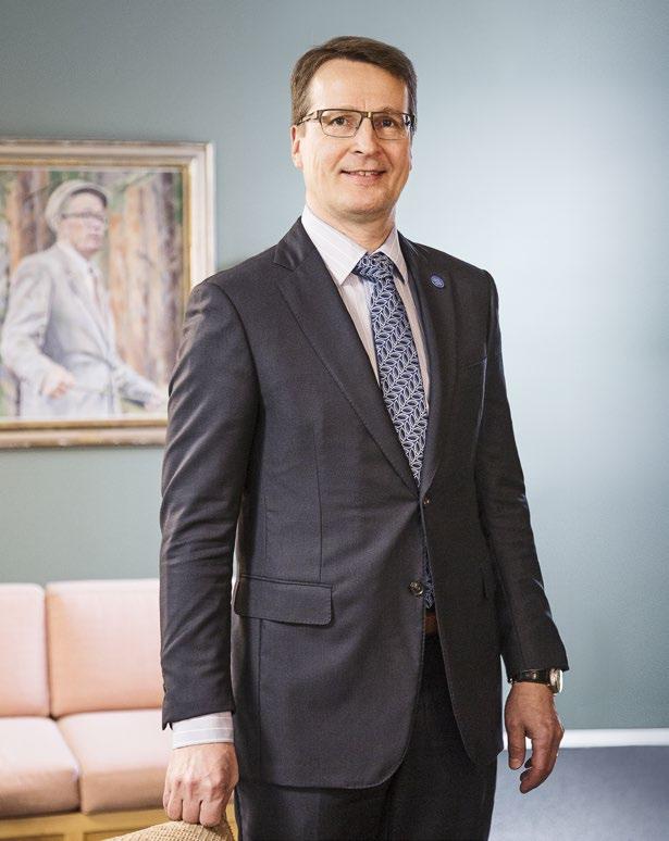 Tavoitteena kestävä kasvu Vuosi 2016 oli Tapiolle toinen vuosi kaupallisesti toimivana konsernina. Se oli merkittävä uudelleenorganisoitumisen ja muutosten vuosi.