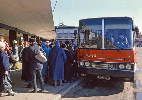 1990. Ensikäynti Tartossa keväällä 1991 Bussimatka Tallinnasta Tarttoon ei alkanut kovinkaan sivistyneesti.