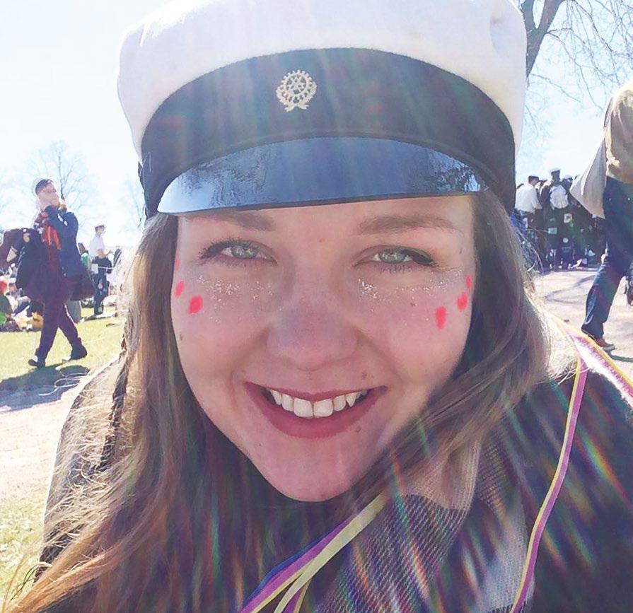 Moikka Phuksi, Kun kirjoitan tätä, olen juuri valmistautumassa viidennen opiskeluvuoteni viimeiseen tenttiin (sillä perinteisellä tavalla, eli tekemällä mitä tahansa muuta kuin valmistautumalla