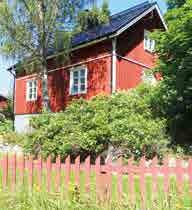 Nixorissa on laaja terassi A-oikeuksin. Saareen pääsee niin autolla kuin veneellä. Kesäaikaan Nixor on auki päivittäin, keväällä ja syksyllä viikonloppuisin.