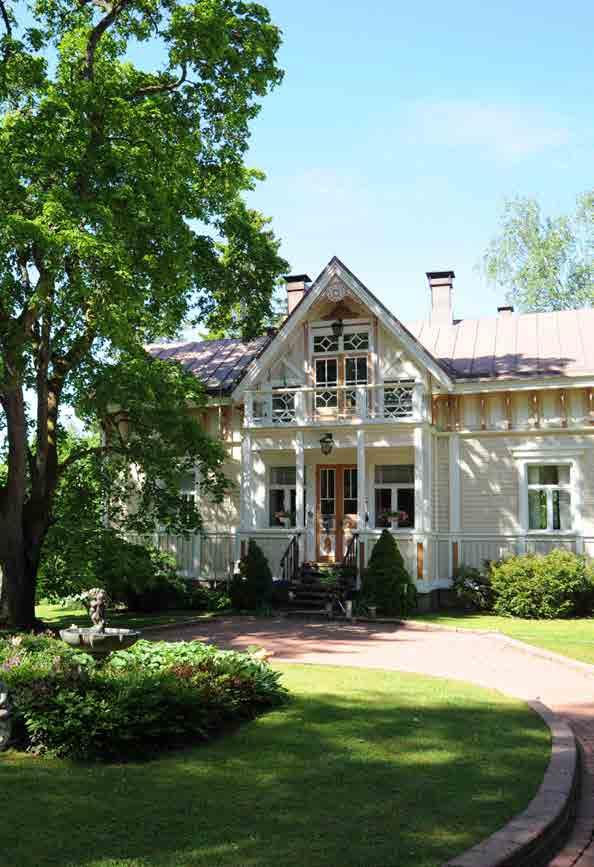 Lehmirannan lomakeskus Haluatko juhlia komeasti vai lähteä juhlia pakoon? Tutustu mm.