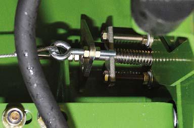 38 /BA/Wartung/Rundballenpresse/Maschinen mit Bedienbox Medium/Beide Pressdruckzeiger aneinander angleichen_bild_fortima F @ 333\mod_4290227240_7.docx @ 254397 @ @ Pos: 54.