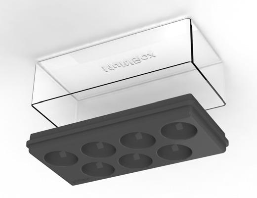 Säilytysastia (MultiBox) MultiBox astiassa on mukava säilyttää vahvaa tai väkevää ruokaa, esim. kypsytettyä tai sinertävää juustoa, makkaraa, sipulia, voita jne.