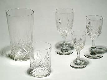 Taide-esine / maljakko (L) tuotenumero 3586 Iittala, kuvasto 1959-1970 pyörittäen