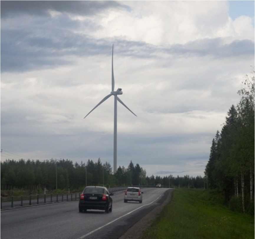 Kuva 4. Tuulivoimalaitosten perustamistekniikoita. 4.1.3 Tornirakenteet Tornin tehtävänä on kannattaa generaattoria ja saattaa roottori tuulisuuden kannalta edulliselle korkeudelle.