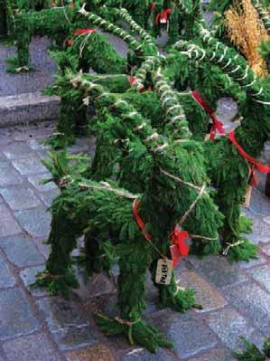 52 horen ook stukjes amandelen en rozijnen. Het Pikkujoulufeest dat in het begin van de decembermaand wordt gevierd heeft tegenwoordig weinig meer te maken met de religie.