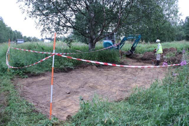 AKDG 3644:2. Pohjoisinta aluetta (konealue 1) kuoritaan. Kuvaaja: Petro Pesonen.
