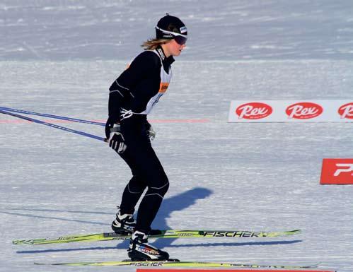 Tämä talvi olikin eritoten juniorihiihtäjien esiinnousua, jonka sain huomata hiihtokoulun ohjaajana 23.10.2011 startanneessa hiihtokoulussa.