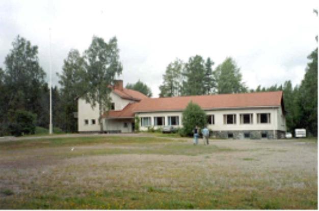 74 ESPOON KAUPUNKI TILAKESKUS-LIIKELAITOS PERUSKORJAUSHANKKEIDEN PRIORISOINTI KOULUKIINTEISTÖT Valmistumisvuosi: 1951 Rakennusnumero: 4025 Kiinteistön nimi: Nuuksion koulu Kiinteistön osoite: