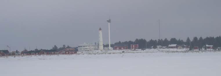 Sitten viikolla 8 / 2014 kaikki natsasi ajan, kelin ja loman suhteen. Saavuttiin Hailuotoon ja ryhdyttiin retkeilemään. Kiva kohdata talvi, kun Salossa oli aika vähäluminen ja heikkojäinen talvi.
