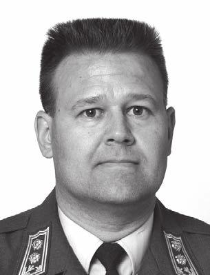AJANKOHTAISTA Everstiluutnantti Mano-Mikael Nokelainen Puolustusvoimien tutkimuslaitos Informaatiosodankäynti - onko sodan kuva muutoksessa?