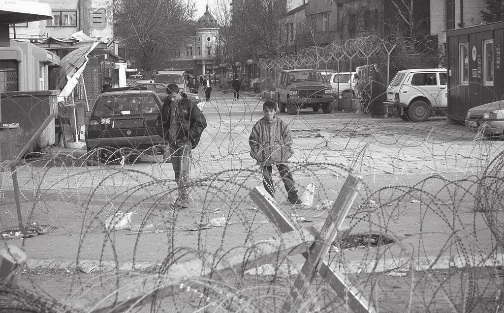 AJANKOHTAISTA Kosovo (SA-kuva) hyvin hankalaa, kysymys on ennemminkin koordinoinnista. Ainakin länsimaisessa ajattelumallissa sekä demokratiassa informaation hallinta kuulostaa aika mahdottomalta.