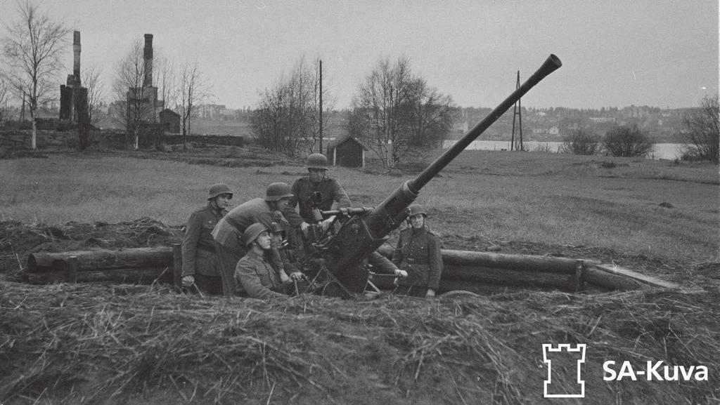 Viimeiset saksalaiset joukot poistuivat Suomen alueelta 27.4.1945. Toinen maailmansota Suomen osalta päättyi. Ankarista menetyksistä huolimatta Suomi säilyi itsenäisenä ja vapaana maana.