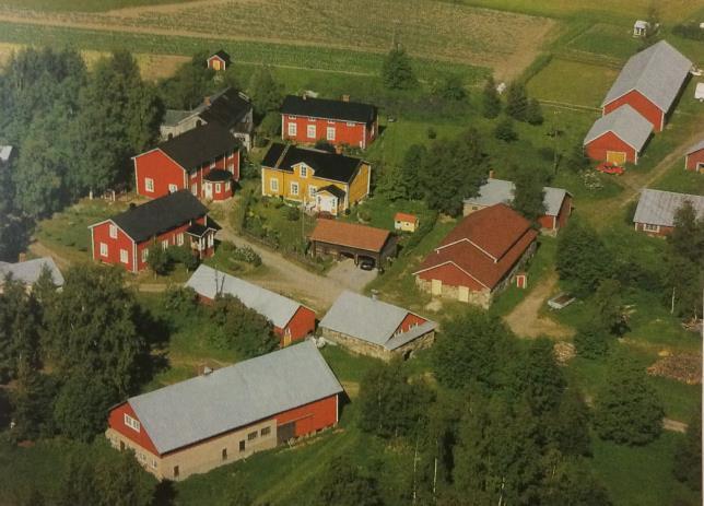 VANHOJA VALOKUVIA Vår Hembygd 2002-2003 Fageruddin alue vuonna 1981.