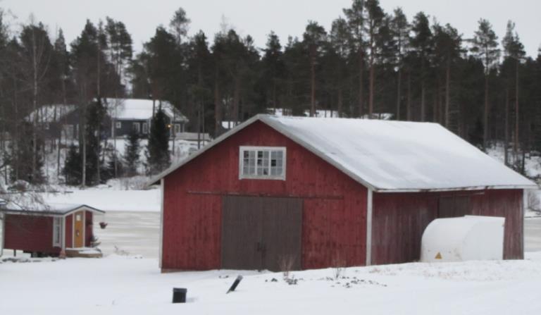 Varasto, rakennettu 1968.